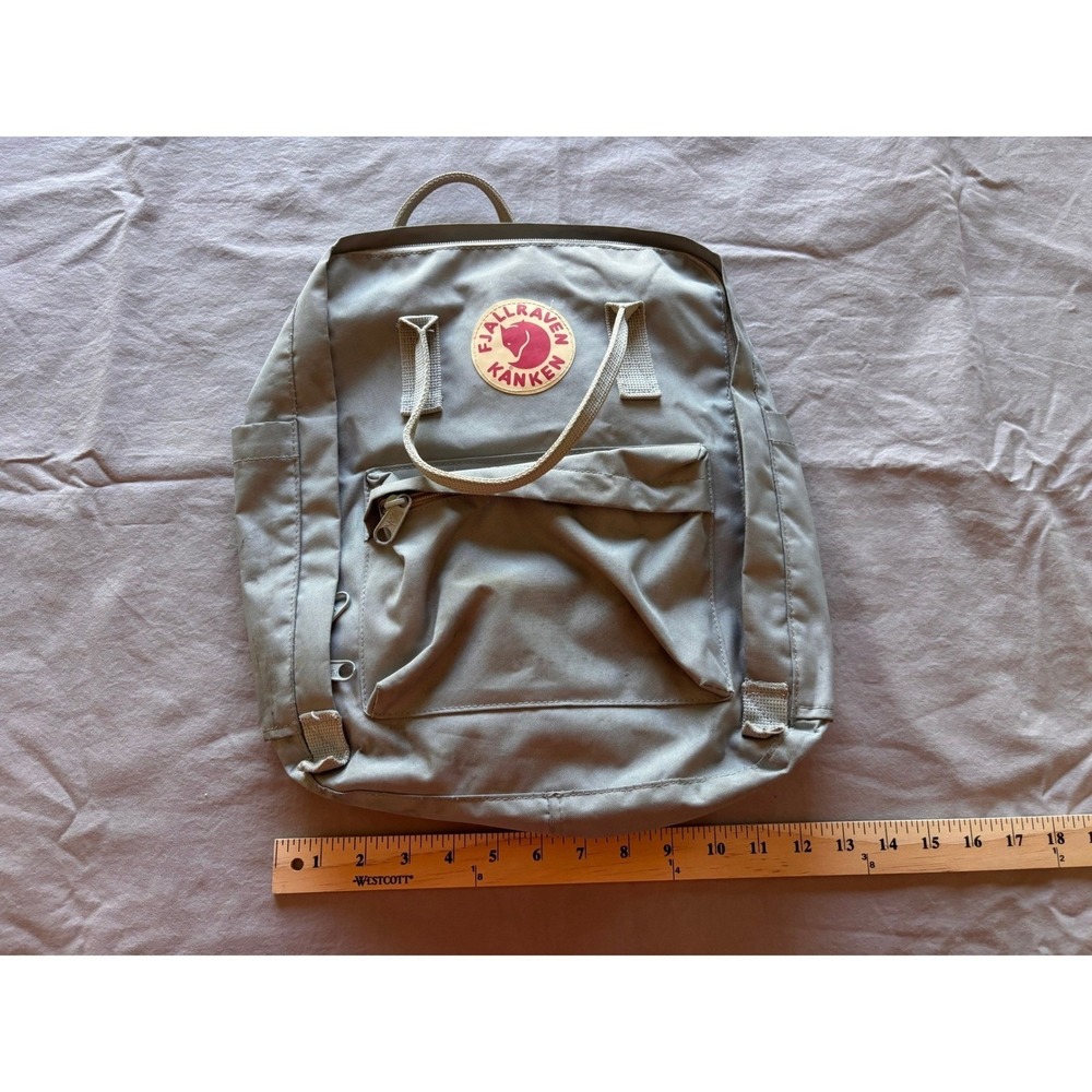 Fjallraven Kanken Classic Backpack Light Grey Vinylon F Everyday Bag